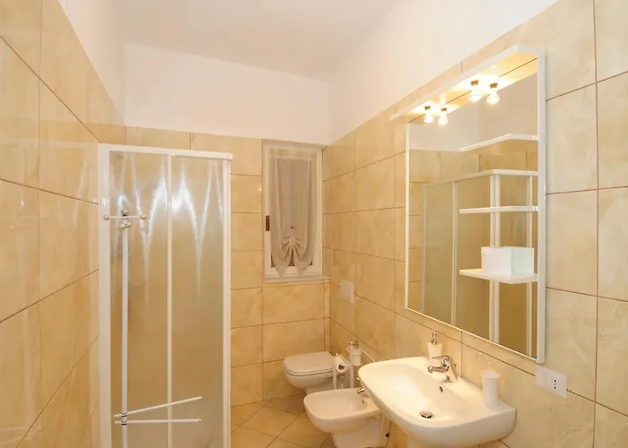 Fio & Gio Πανσιόν Βαρένα